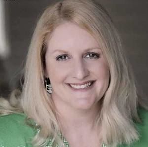 Meet your Posher, Angie